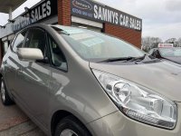 KIA VENGA