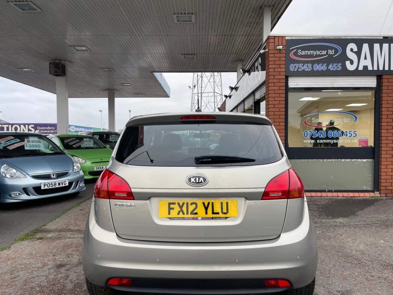 KIA VENGA