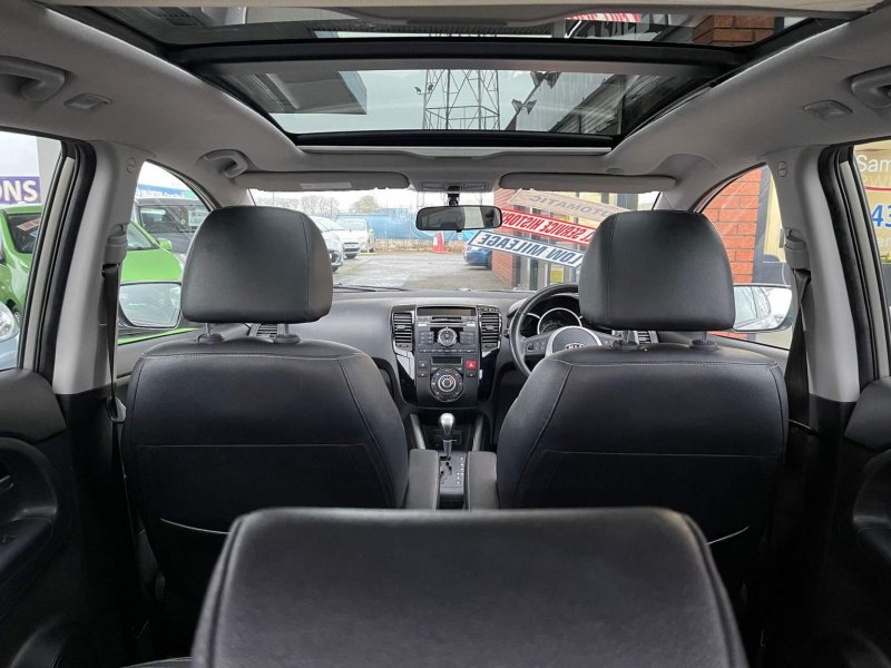 KIA VENGA