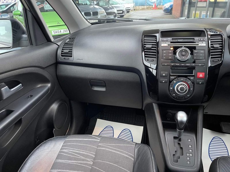 KIA VENGA