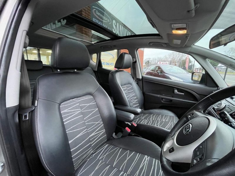 KIA VENGA