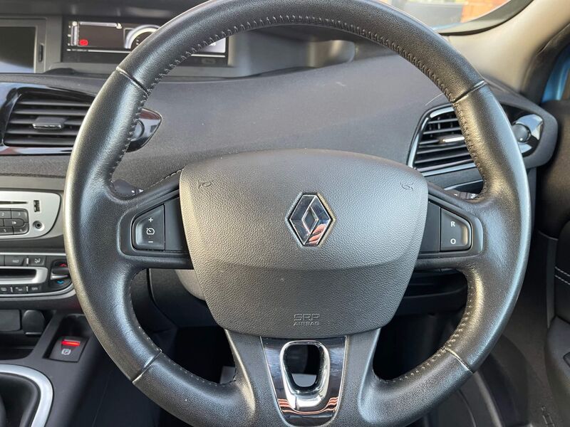 RENAULT SCENIC