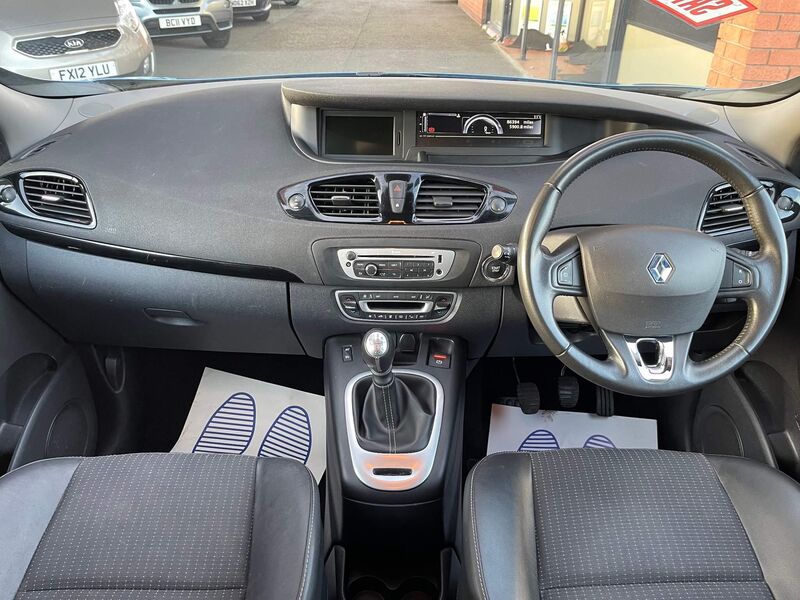 RENAULT SCENIC