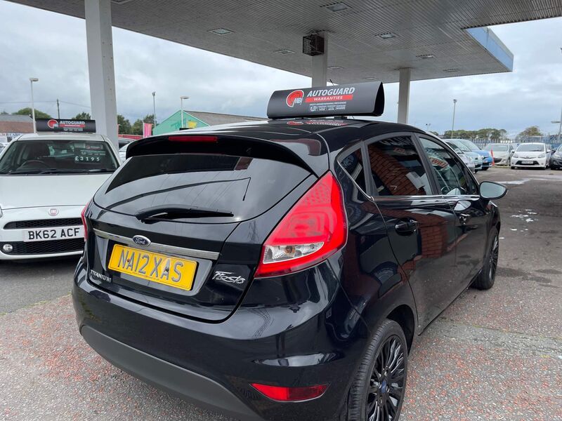 FORD FIESTA