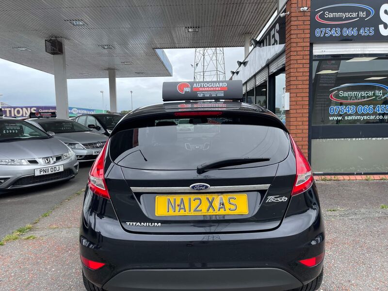 FORD FIESTA