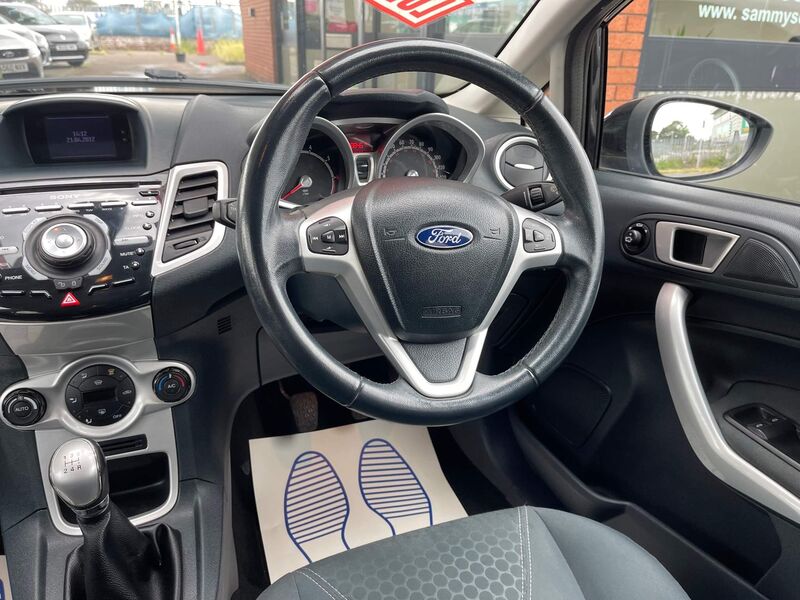 FORD FIESTA