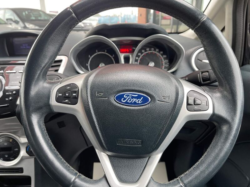 FORD FIESTA