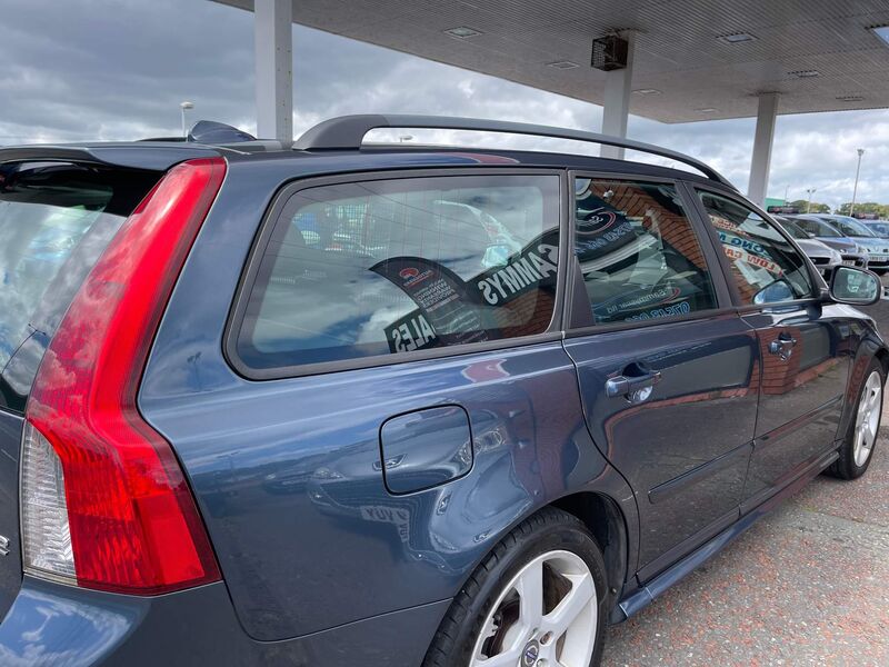 VOLVO V50