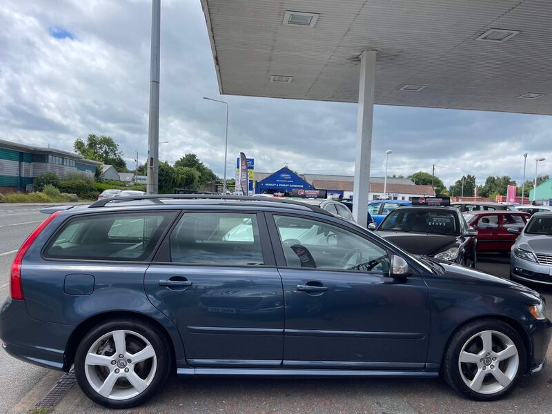 VOLVO V50
