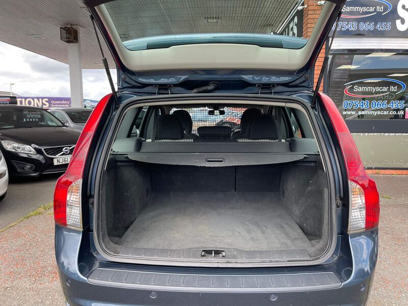VOLVO V50