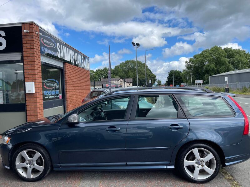 VOLVO V50