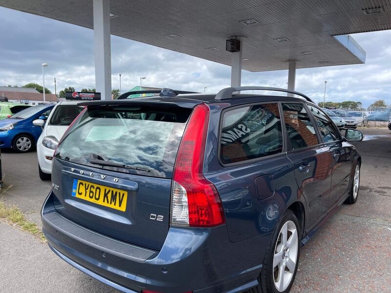 VOLVO V50