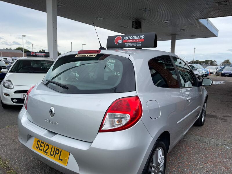 RENAULT CLIO