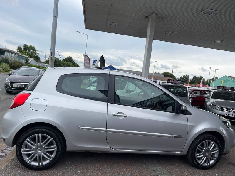 RENAULT CLIO