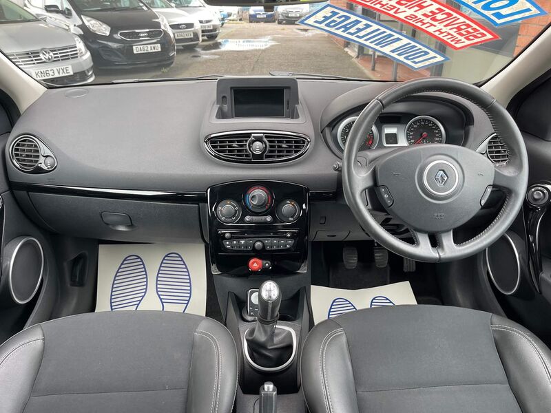 RENAULT CLIO