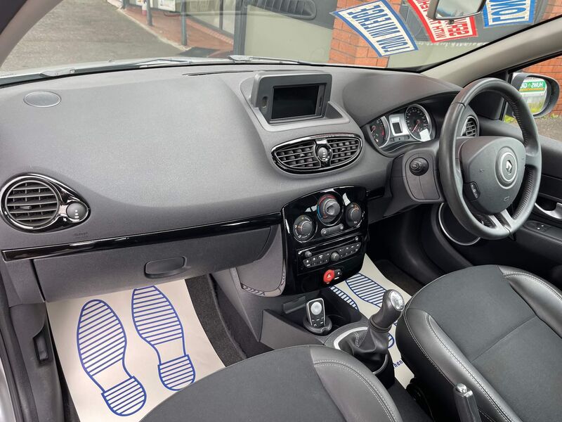 RENAULT CLIO