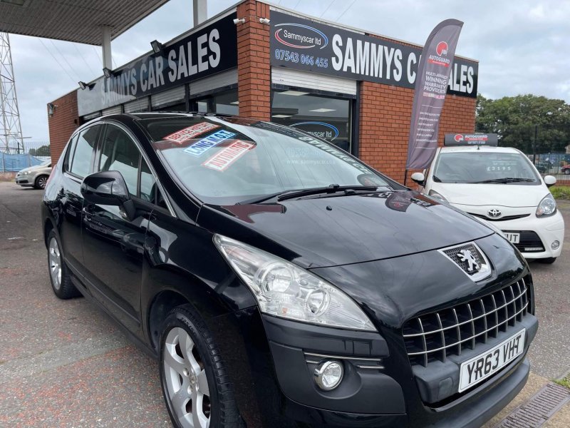 PEUGEOT 3008