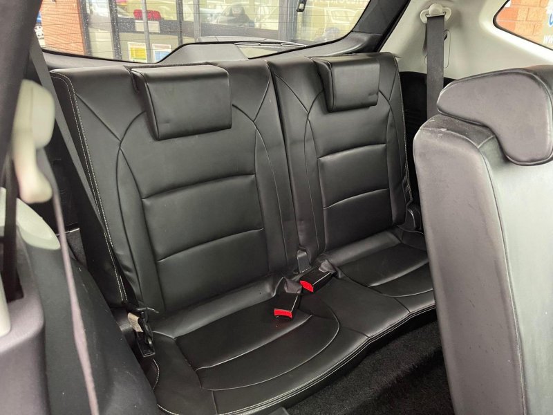 NISSAN QASHQAI+2