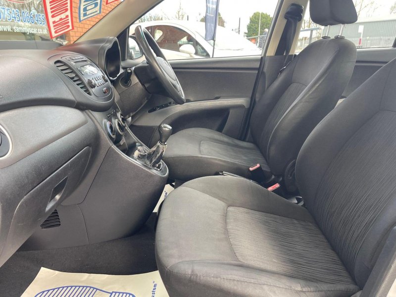 HYUNDAI I10