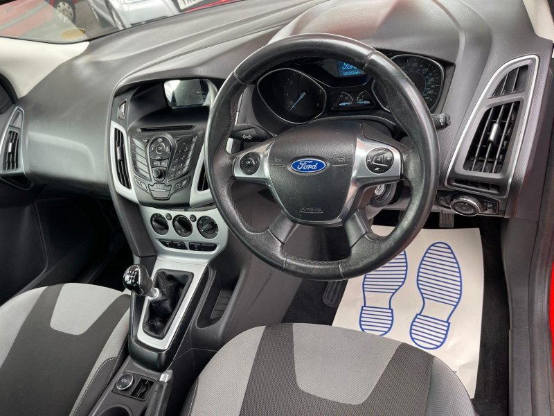 FORD FOCUS