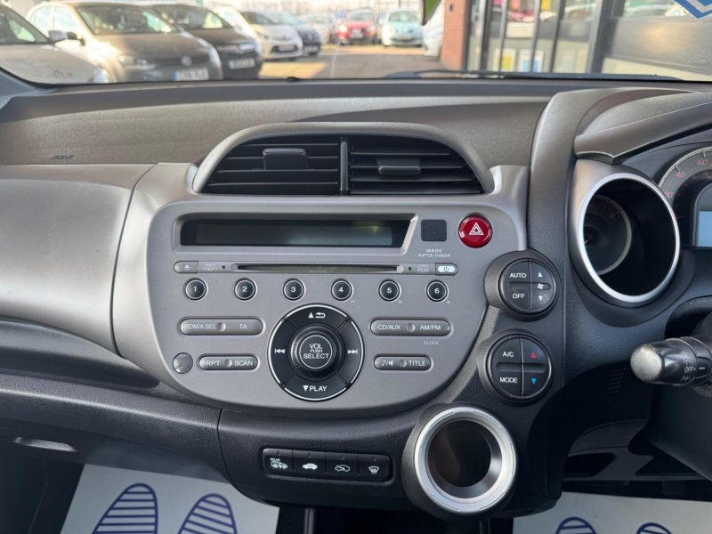 HONDA JAZZ