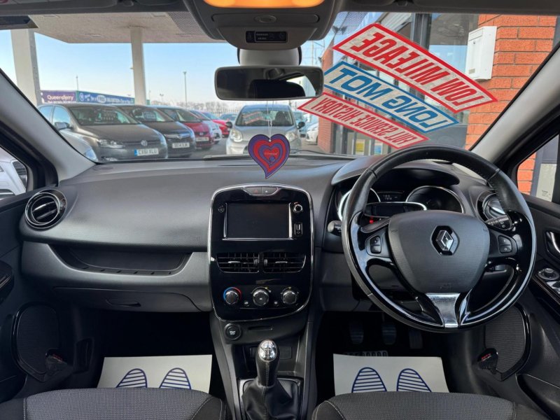 RENAULT CLIO