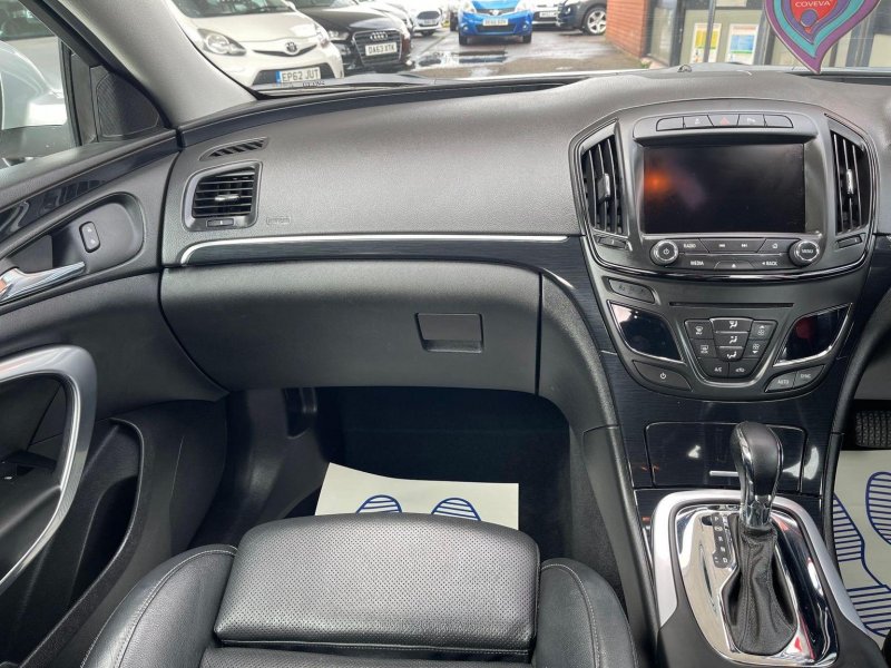 VAUXHALL INSIGNIA