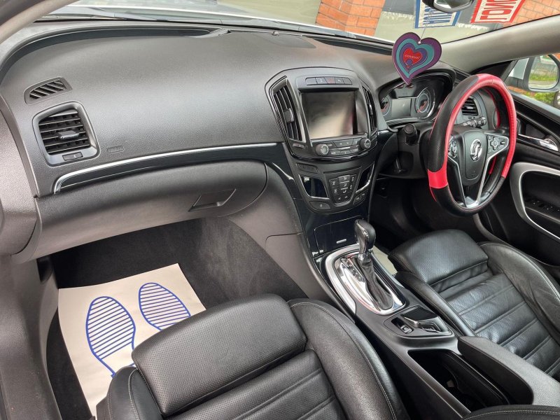 VAUXHALL INSIGNIA
