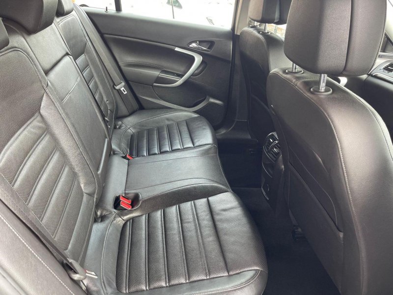 VAUXHALL INSIGNIA