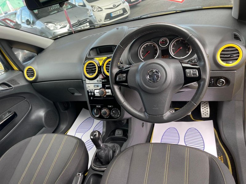 VAUXHALL CORSA