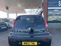 PEUGEOT 107