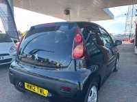 PEUGEOT 107