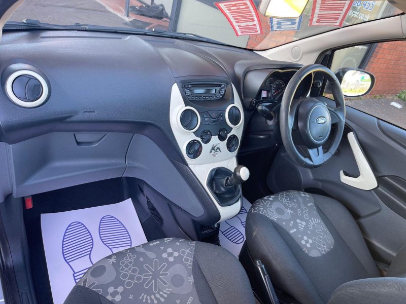FORD KA